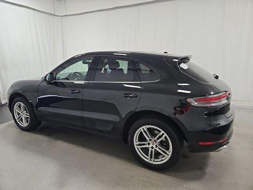 2021 Porsche Macan Base