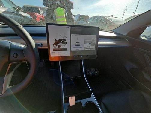 2020 Tesla Model 3 Standard Range