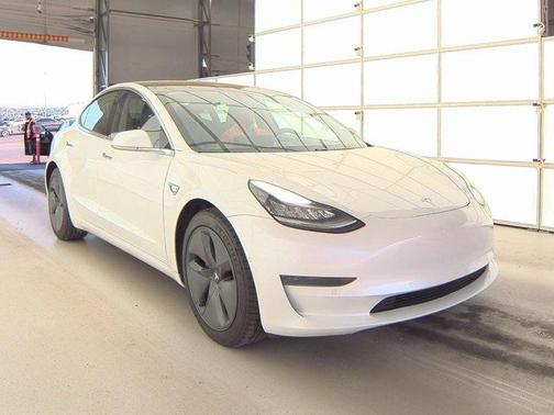 2020 Tesla Model 3 Standard Range