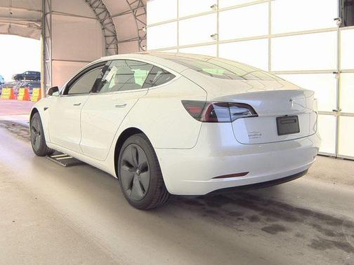 2020 Tesla Model 3 Standard Range