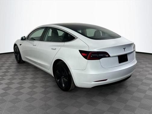 2020 Tesla Model 3 Standard Range
