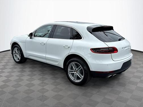 2018 Porsche Macan Base