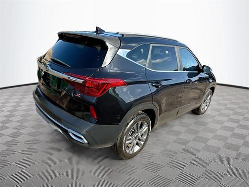 2021 Kia Seltos S