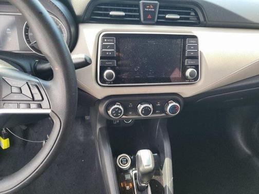 2021 Nissan Versa 1.6 SV