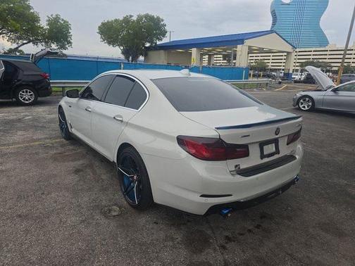 2019 BMW 530 530i