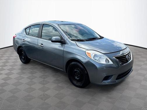 2012 Nissan Versa 1.6 S