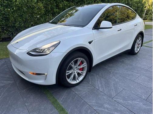 2021 Tesla Model Y Standard Range Rear-Wheel Drive