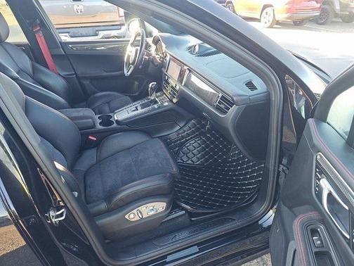 2021 Porsche Macan GTS