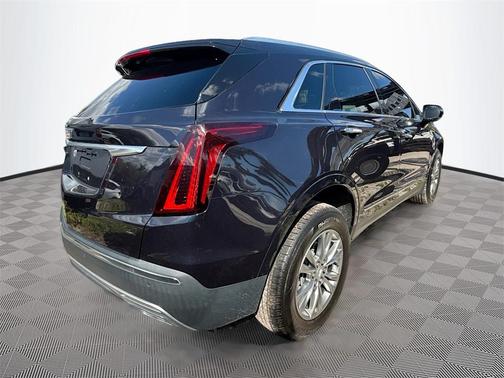2022 Cadillac XT5 Premium Luxury