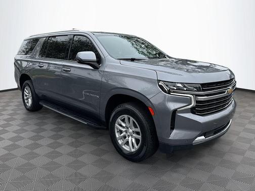 2022 Chevrolet Suburban LT