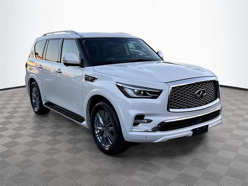 2023 INFINITI QX80 Luxe