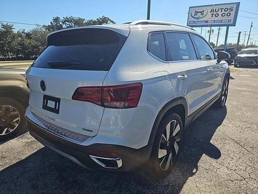 2024 Volkswagen Taos 1.5T SEL