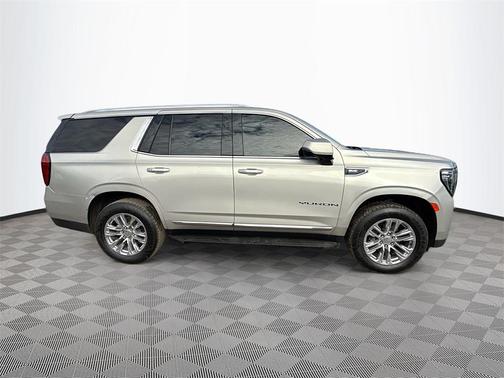 2022 GMC Yukon SLT