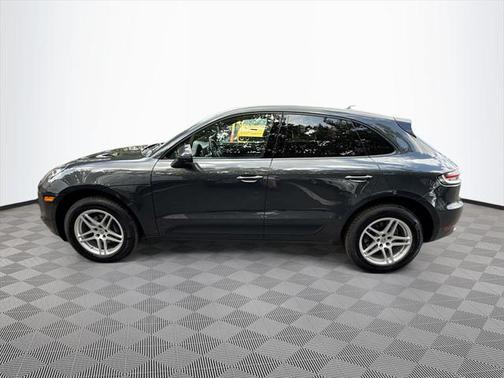 2020 Porsche Macan Base