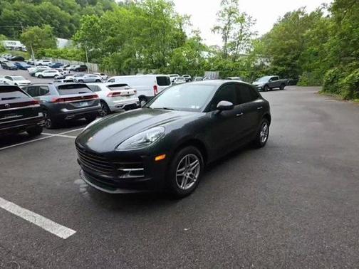2020 Porsche Macan Base