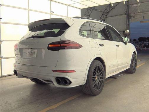 2018 Porsche Cayenne GTS