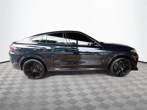 2025 BMW X6 xDrive40i