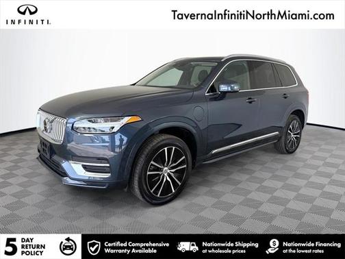 2022 Volvo XC90 Recharge Plug-In Hybrid T8 Inscription Expression 6 Passenger