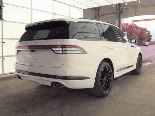 2023 Lincoln Aviator Black Label AWD