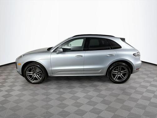 2020 Porsche Macan Base