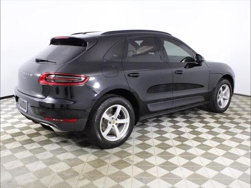 2018 Porsche Macan Base