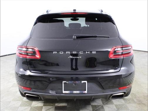 2018 Porsche Macan Base