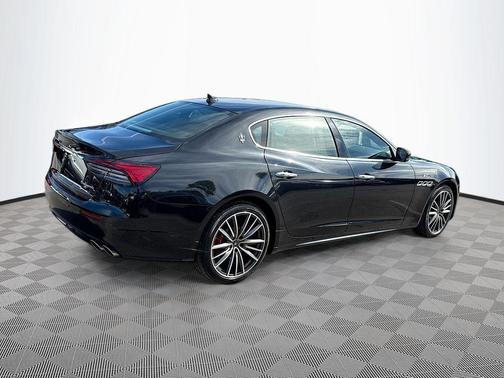 2022 Maserati Quattroporte GT
