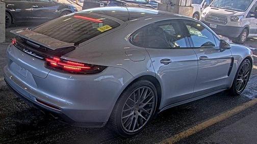 2018 Porsche Panamera 4S