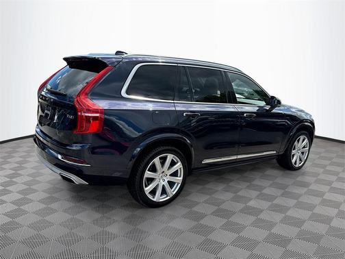 2019 Volvo XC90 T6 Inscription