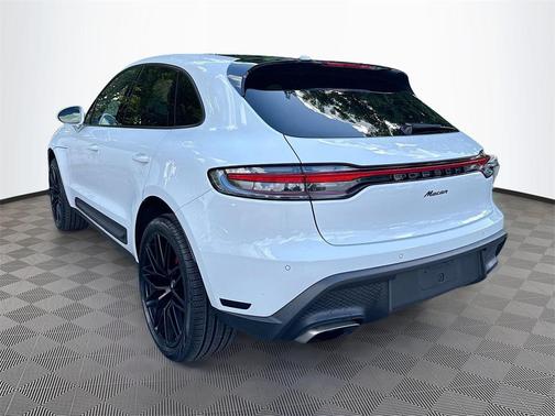 2023 Porsche Macan T