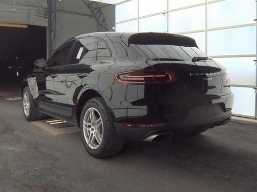 2018 Porsche Macan Base