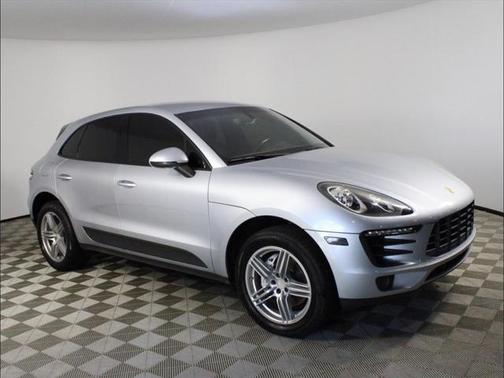 2015 Porsche Macan S