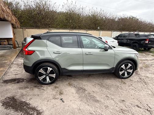 2023 Volvo XC40 Recharge Pure Electric Twin Plus