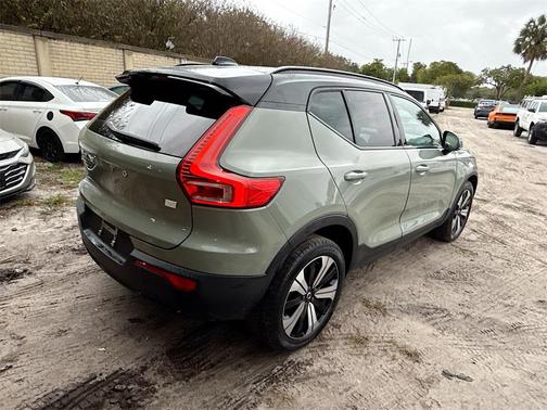 2023 Volvo XC40 Recharge Pure Electric Twin Plus