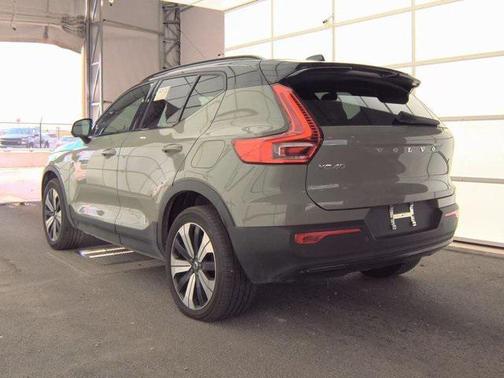 2023 Volvo XC40 Recharge Pure Electric Twin Plus
