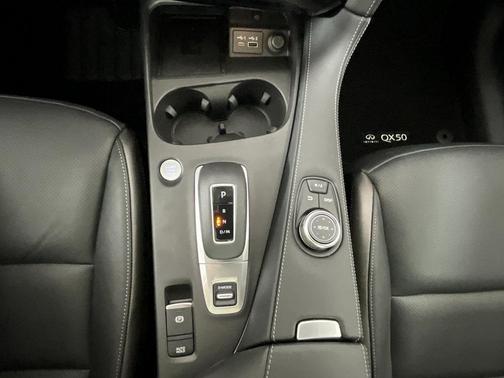 2025 INFINITI QX50 Luxe AWD