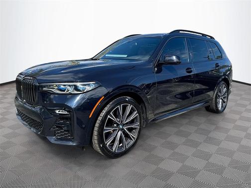 2022 BMW X7 M50i