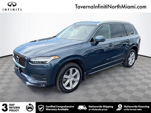2022 Volvo XC90 T6 Momentum
