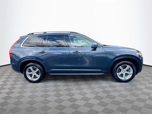 2019 Volvo XC90 T5 Momentum