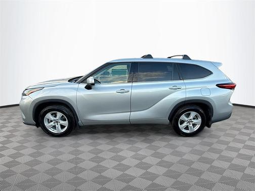 2021 Toyota Highlander LE