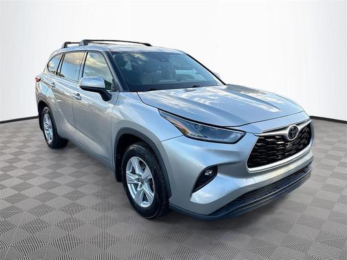 2021 Toyota Highlander LE