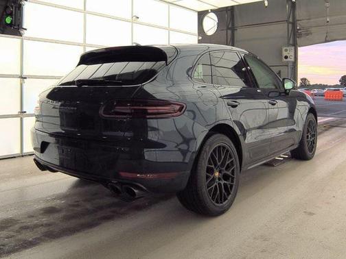 2018 Porsche Macan GTS