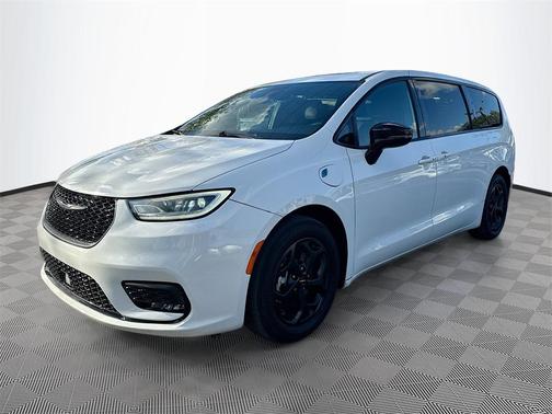 2023 Chrysler Pacifica Hybrid Limited