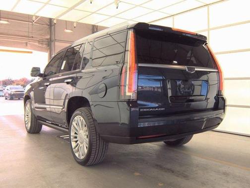 2019 Cadillac Escalade Platinum