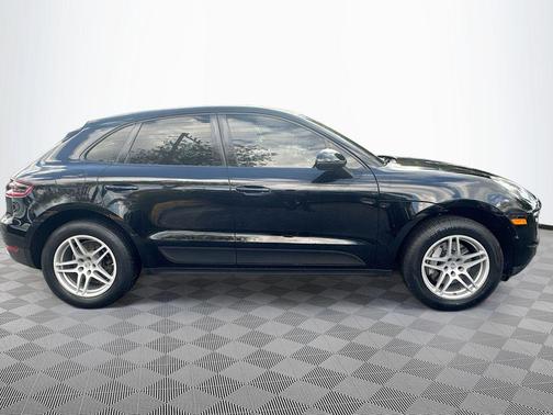 2018 Porsche Macan Macan