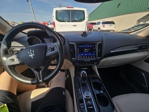 2017 Maserati Levante Base
