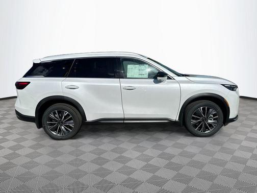 Radiant White 2027 INFINITI QX60 LUXE FWD