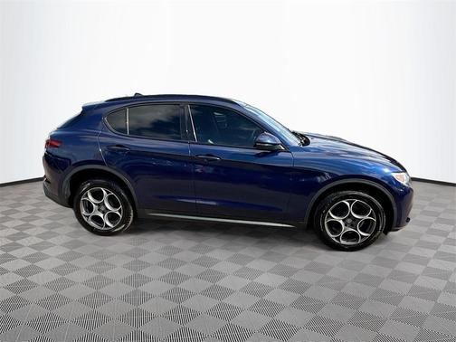 2018 Alfa Romeo Stelvio Sport
