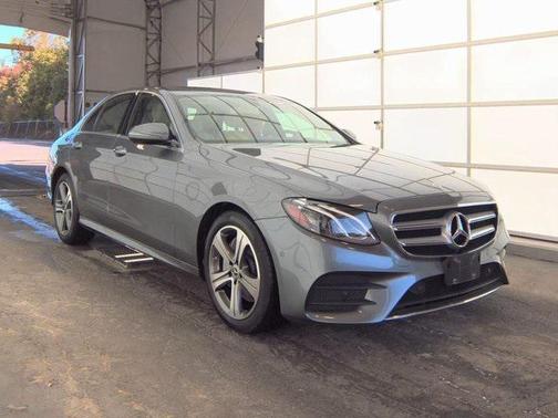 2017 Mercedes-Benz E-Class 4MATIC