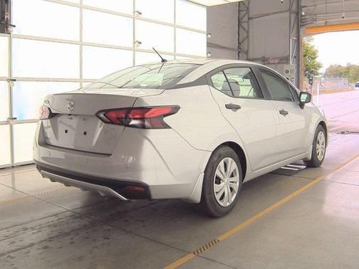 2021 Nissan Versa 1.6 S